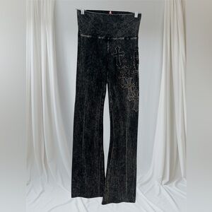 T Party flare black marble yoga Pants  size M